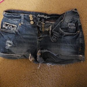 Amethyst jean shorts